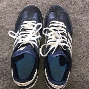 Adidas skateboarding shoes size 8.5men worn once